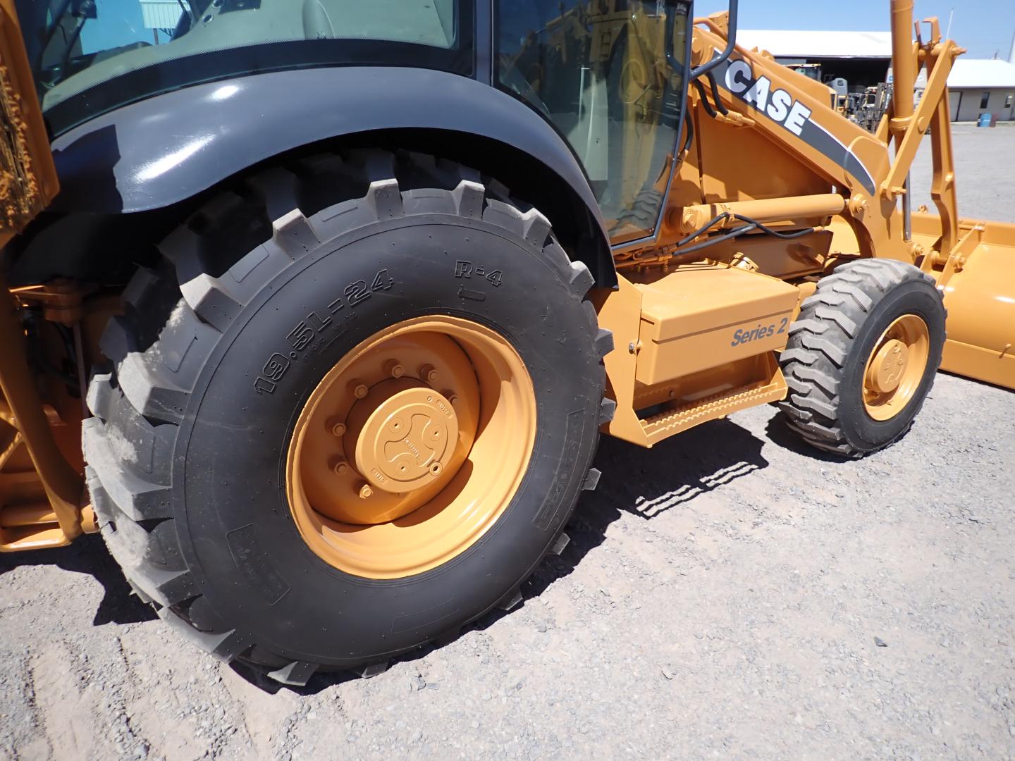 ./imagenes/INVOICE/2019/10220/RETROEXCAVADORA CASE_580M (5).JPG